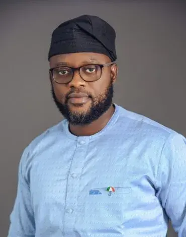Dr Tomi Ojetunde